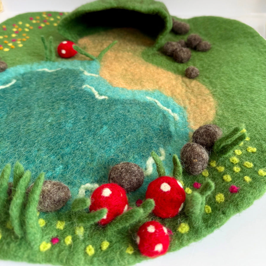 Fairy Pond felt play mat, detail view