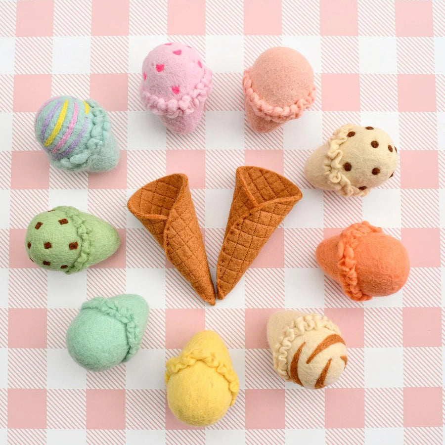 Felt Ice Cream Set, Waffle Cones and 9 Ice Cream Scoops
