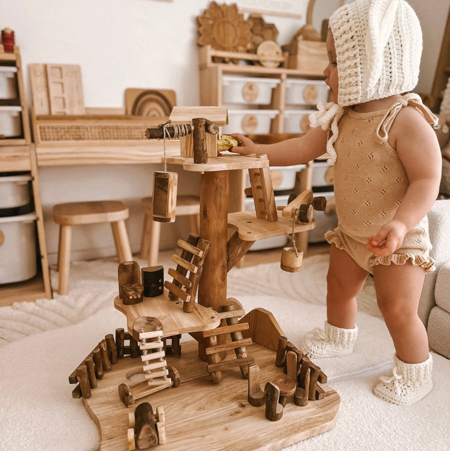 Q Toys Fairytale Adventure Treehouse