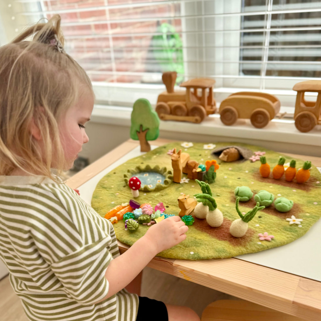 Spring Time felt play mat, detail view