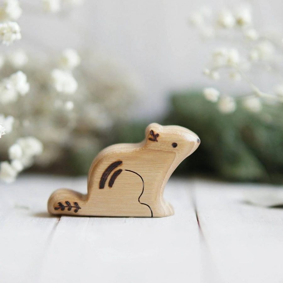 Wooden Chipmunk, Sitting