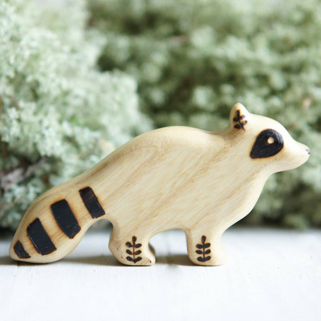Wooden Raccoon, Standing