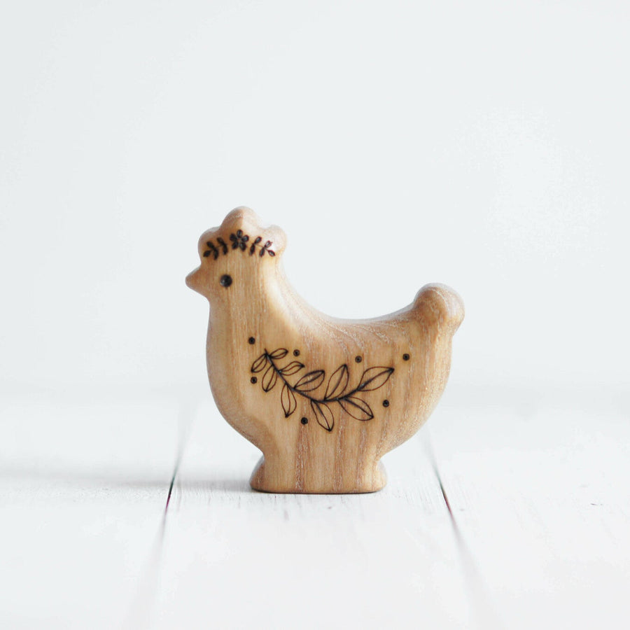 Wooden Hen, Standing