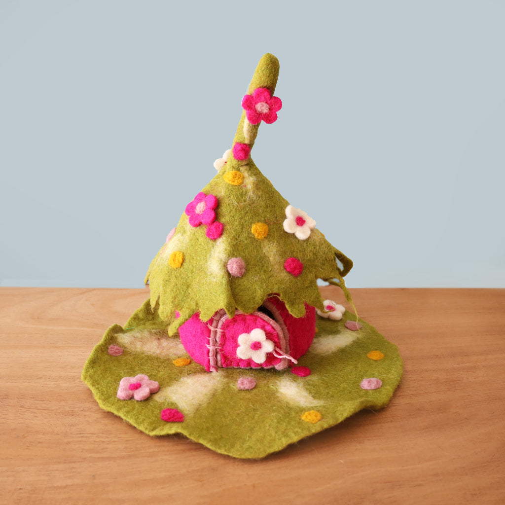 The Fairies of Wonder Home, Pink