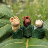 Fairyshadow Little Critter in a Hedge Cozy, Brown Mouse · view 2