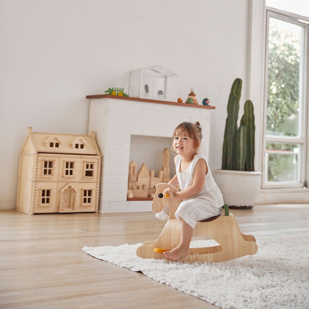 Plan Toys Palomino, Modern Rustic