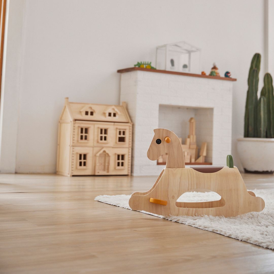 Plan Toys Palomino, Modern Rustic