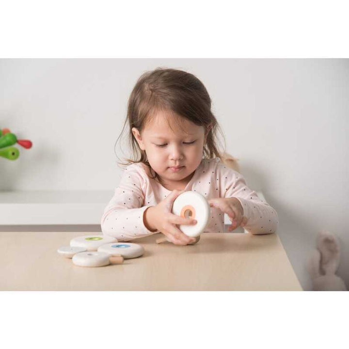 Plan Toys Lacing Sheep