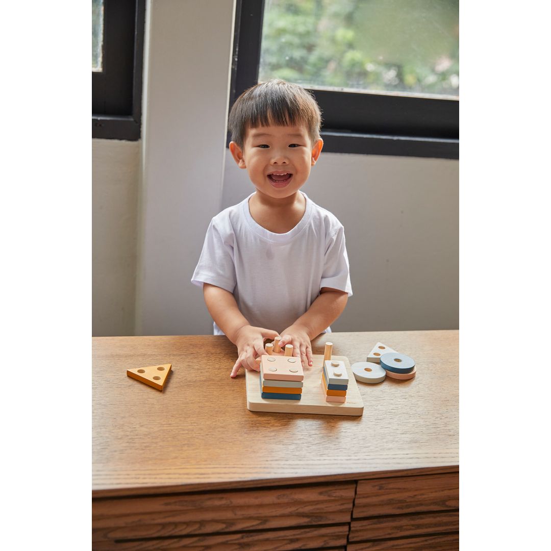 Plan Toys Geometric Sorting Board - Orchard