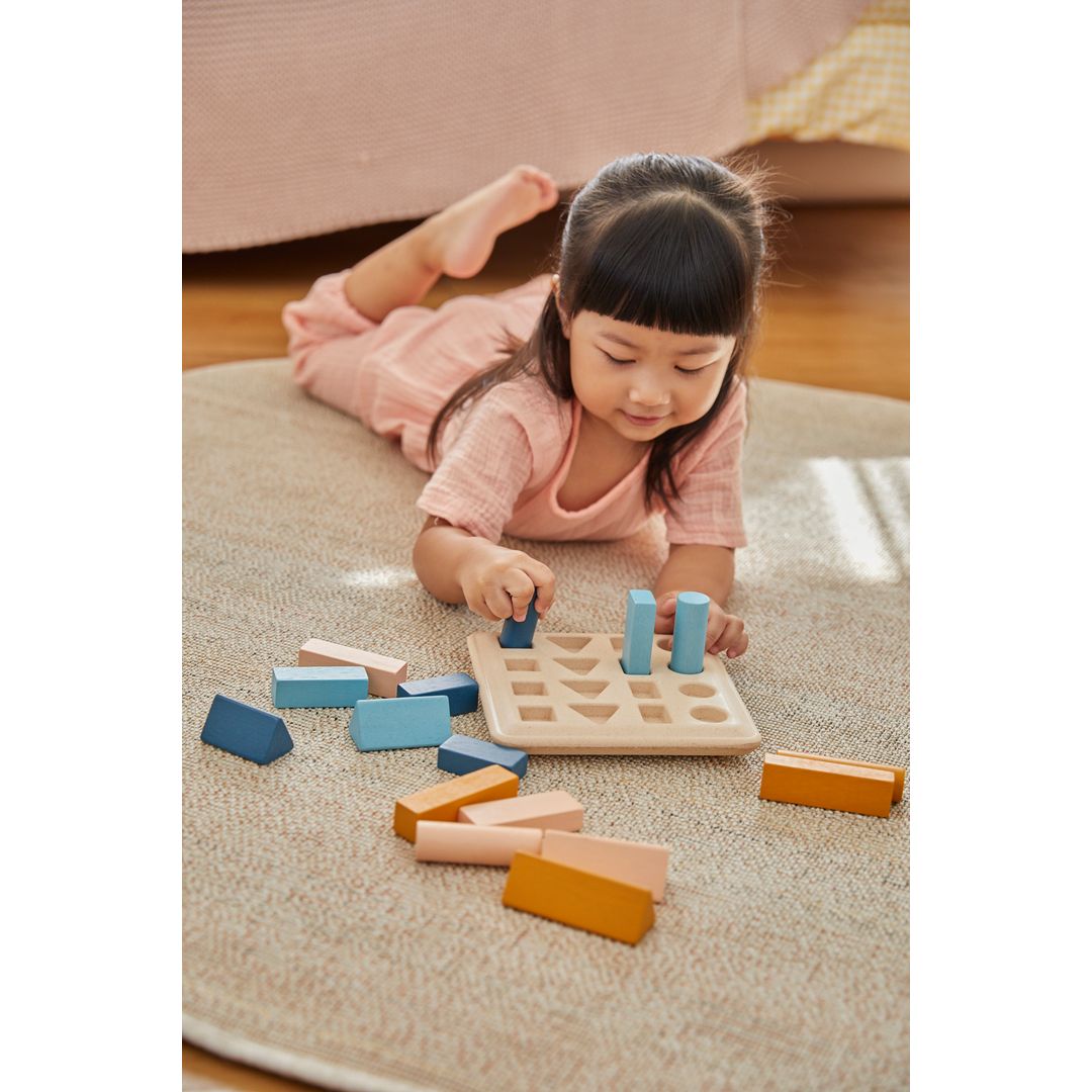 Plan Toys Geometric Peg Board - Orchard