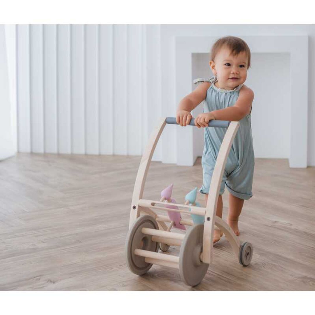 Plan Toys Woodpecker Walker