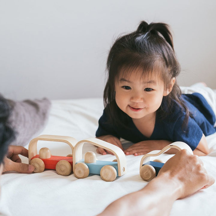 Plan Toys Vroom Bus
