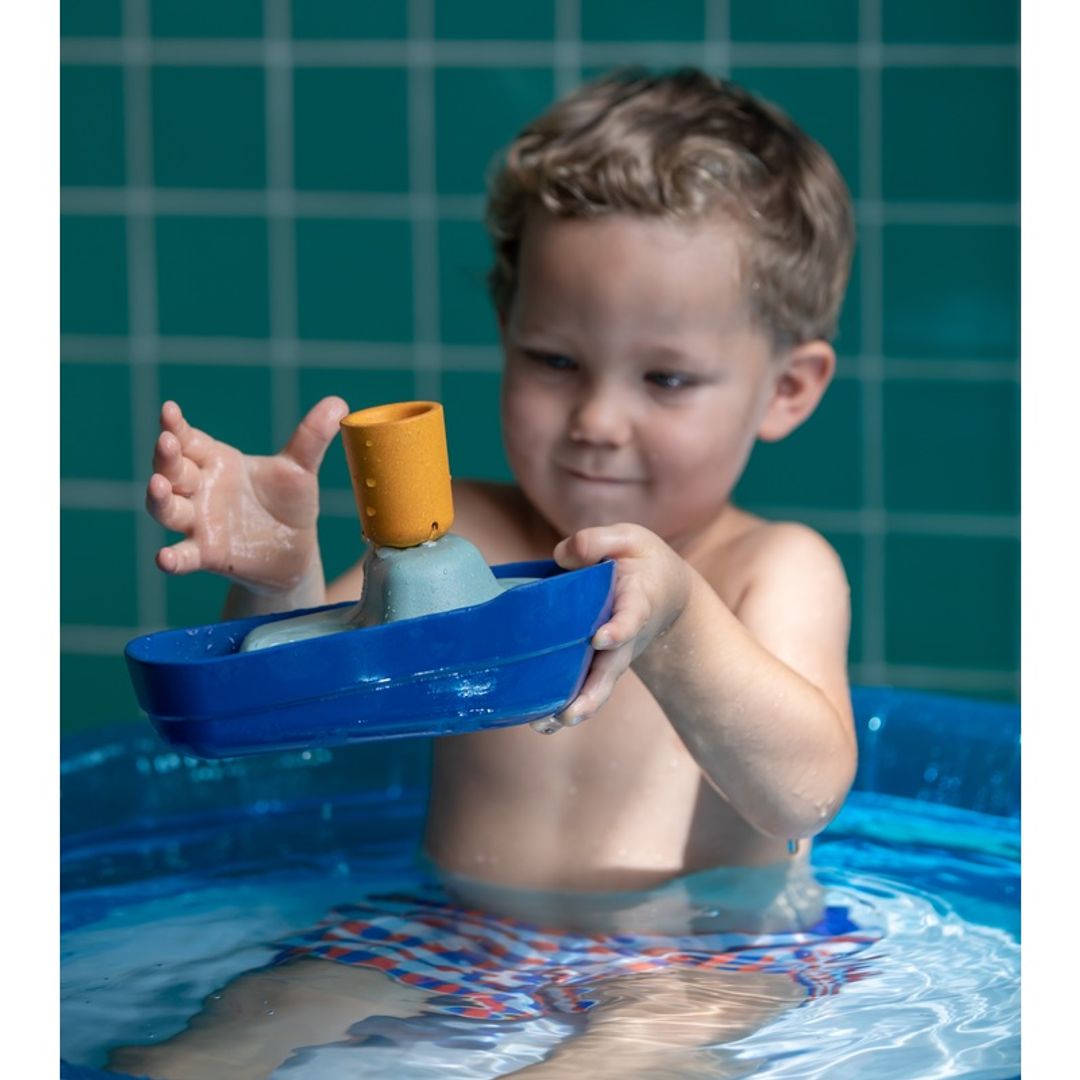 Plan Toys Tugboat