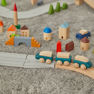 Plan Toys Hybrid Train