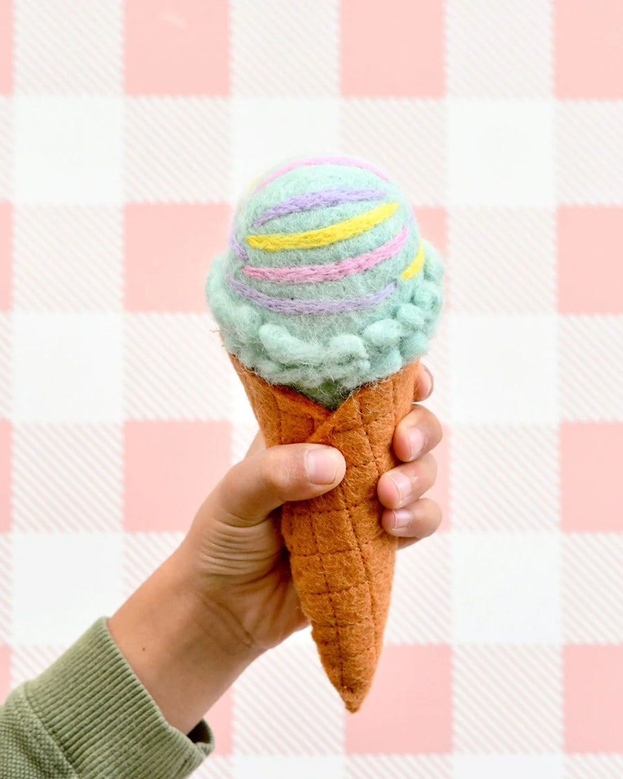 Felt Ice Cream Set, Waffle Cones and 9 Ice Cream Scoops