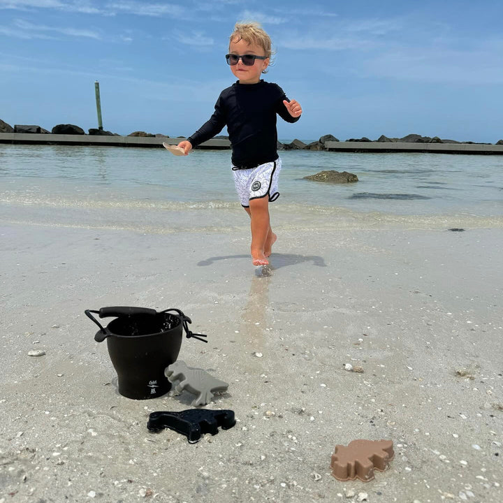 AK Clothing x C&amp;F Dino Silicone Beach Toy Set