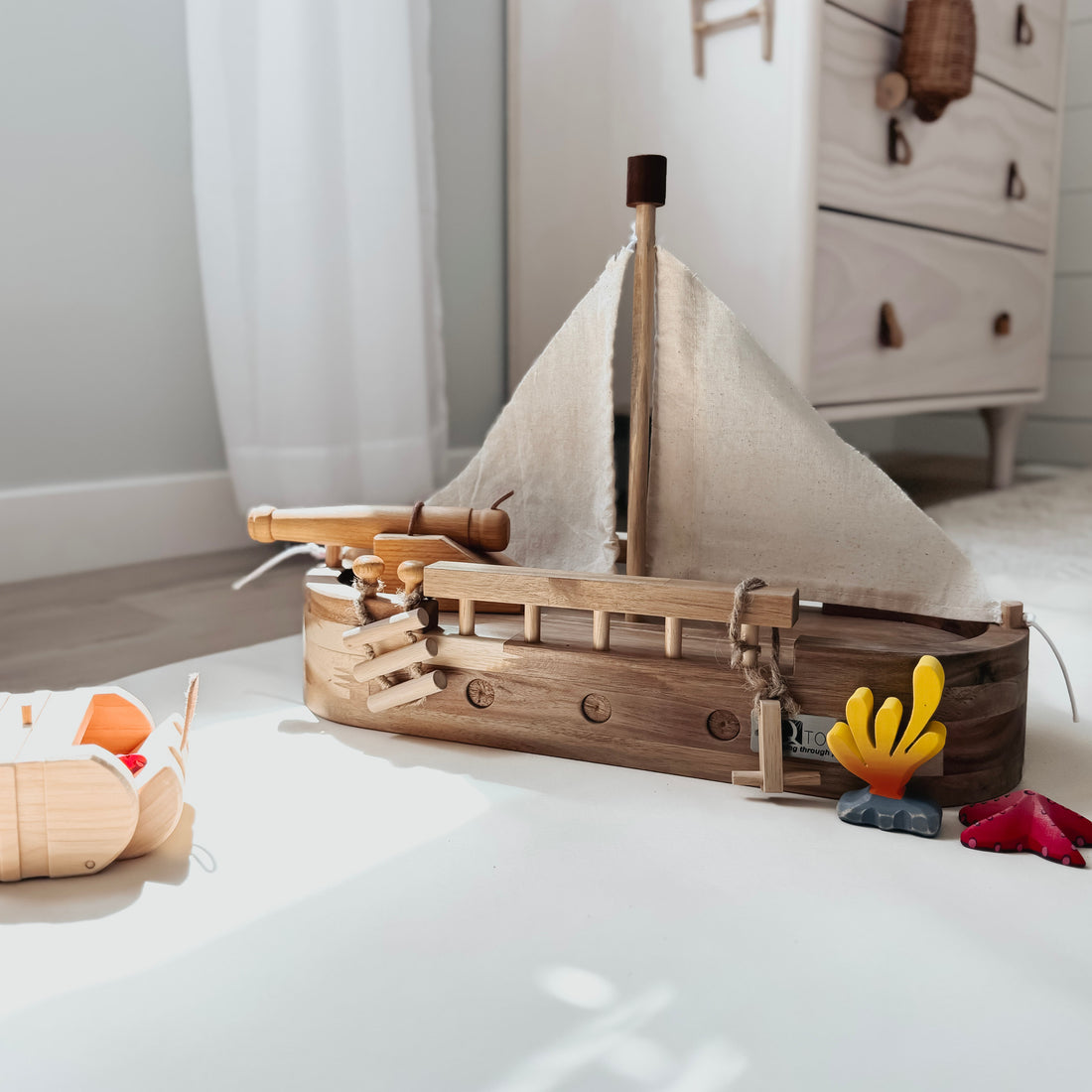 Q Toys Adventure Ship