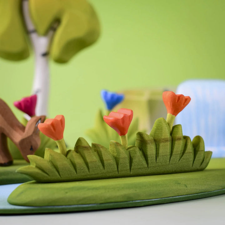 Bumbu Large Wooden Grass with Orange Flowers