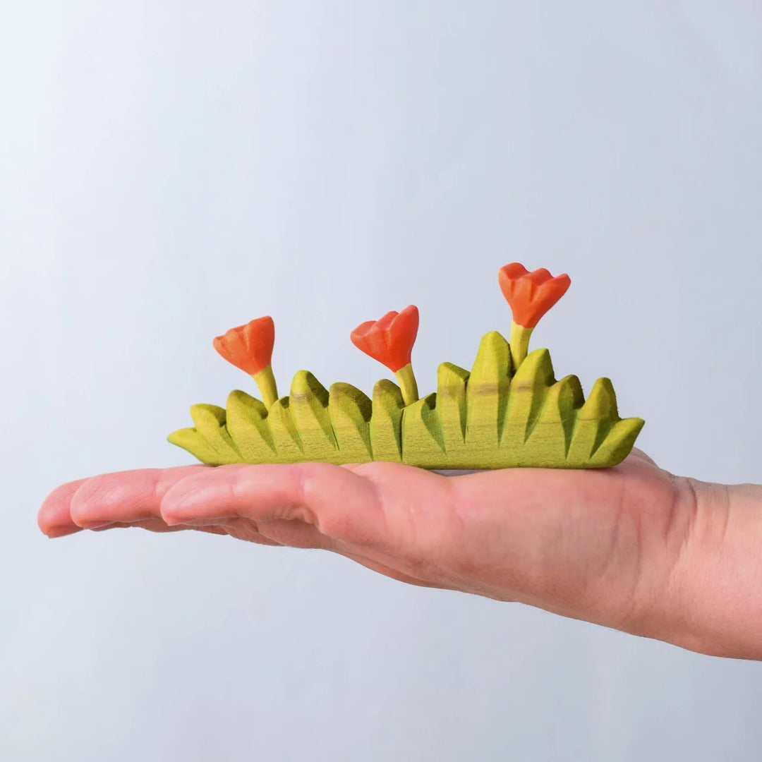 Bumbu Large Wooden Grass with Orange Flowers