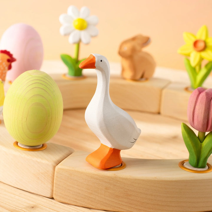 Bumbu Toys Wooden Easter Celebration Ring Set