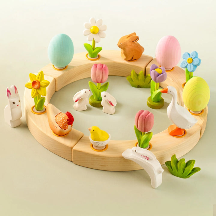 Bumbu Toys Wooden Easter Celebration Ring Set