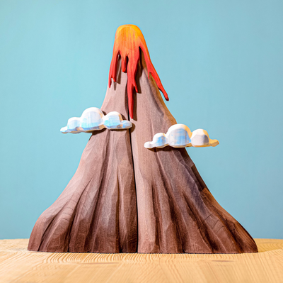 Bumbu Volcano, Lava and Clouds