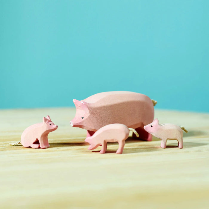 Bumbu Pig Family