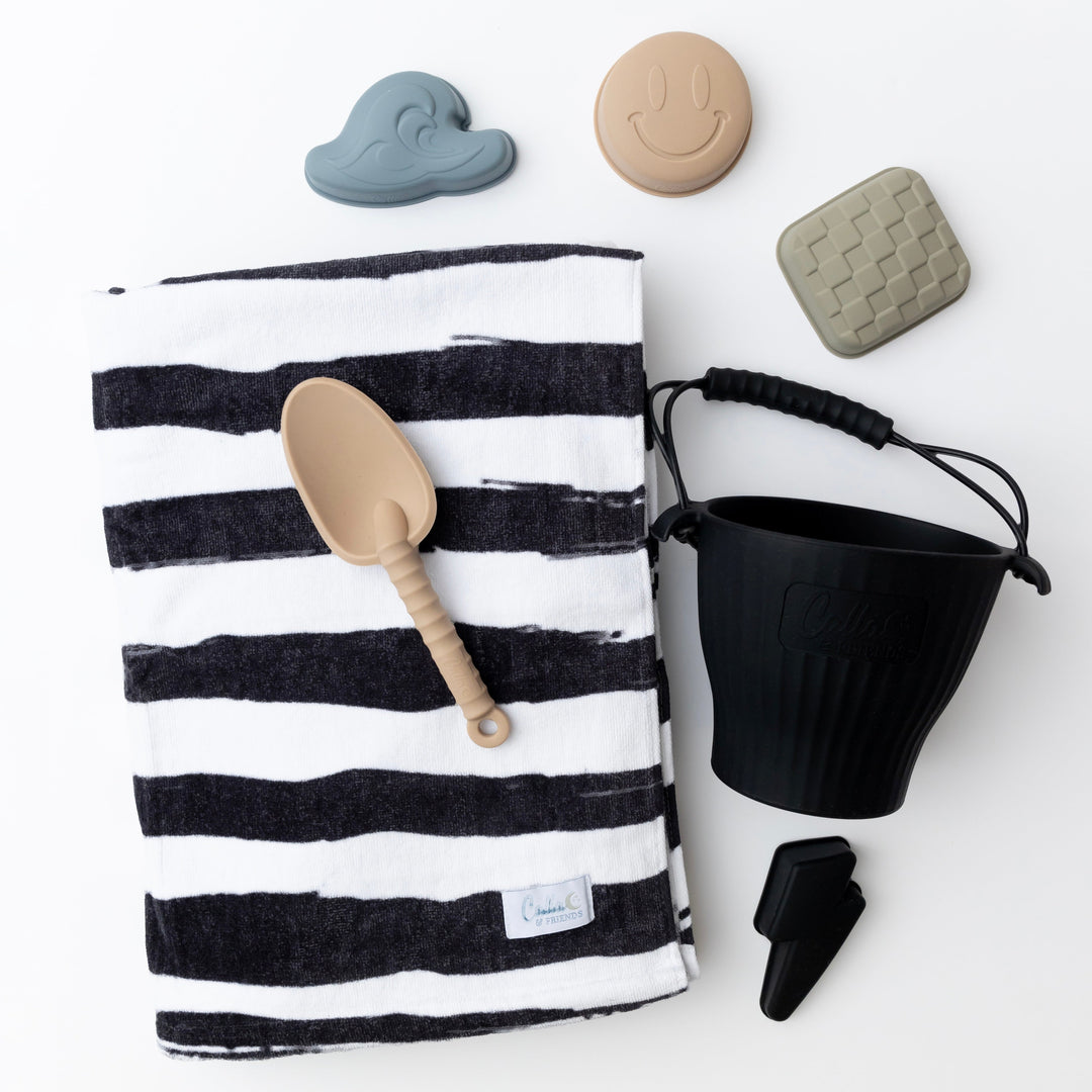 BLACKOUT &amp; BOLT Silicone Beach Toy Set
