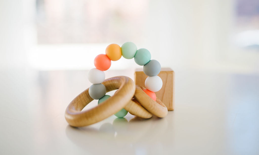 Bannor Saturn Ring Wooden Baby Teether