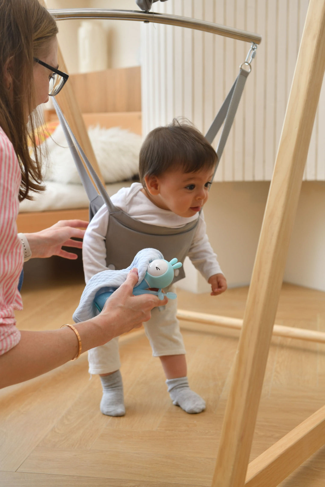 Tulip | Foldable Baby Bouncer - Beige