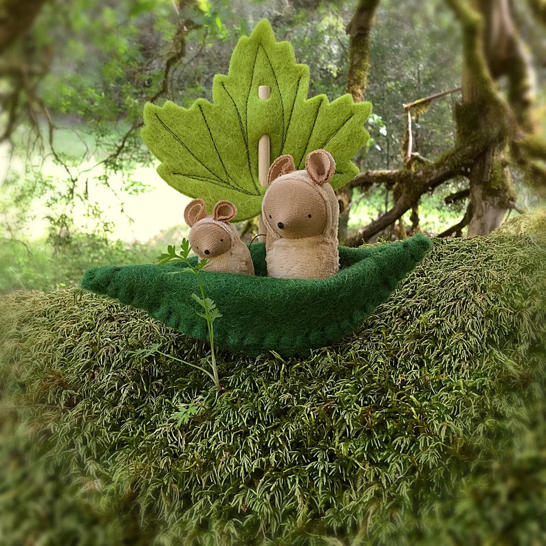 Pre-Order Fairyshadow Felt Toy Boat with Leaf Sail (Ships in early September)