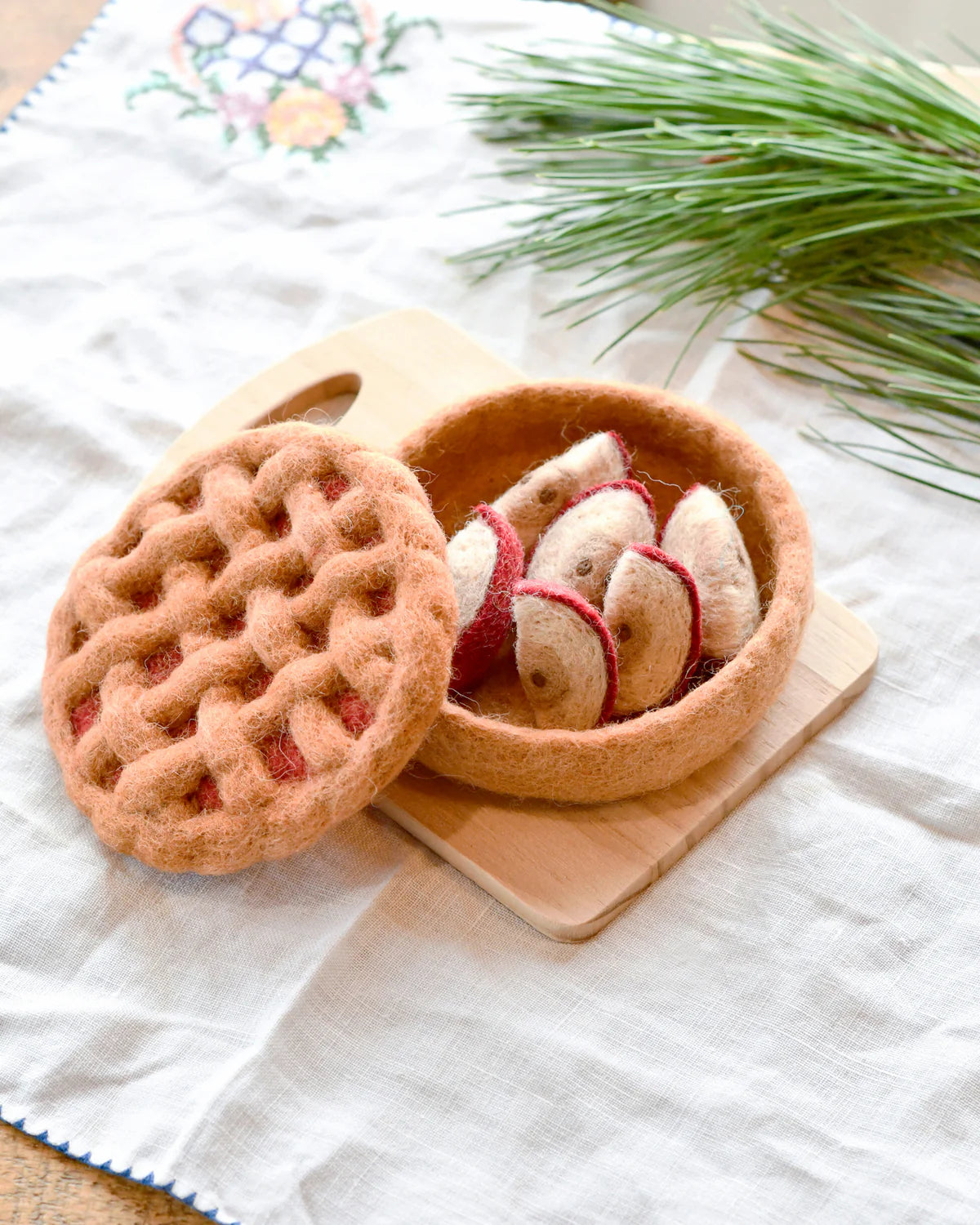 Felt Apple Pie Play Food Set