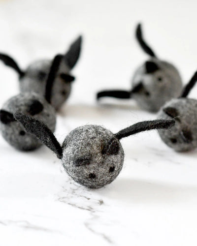 Pre-Order Felt Bats Loose Parts - 5 Bats (Ships in September)