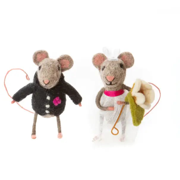 Felt Bride and Groom Wedding Mice