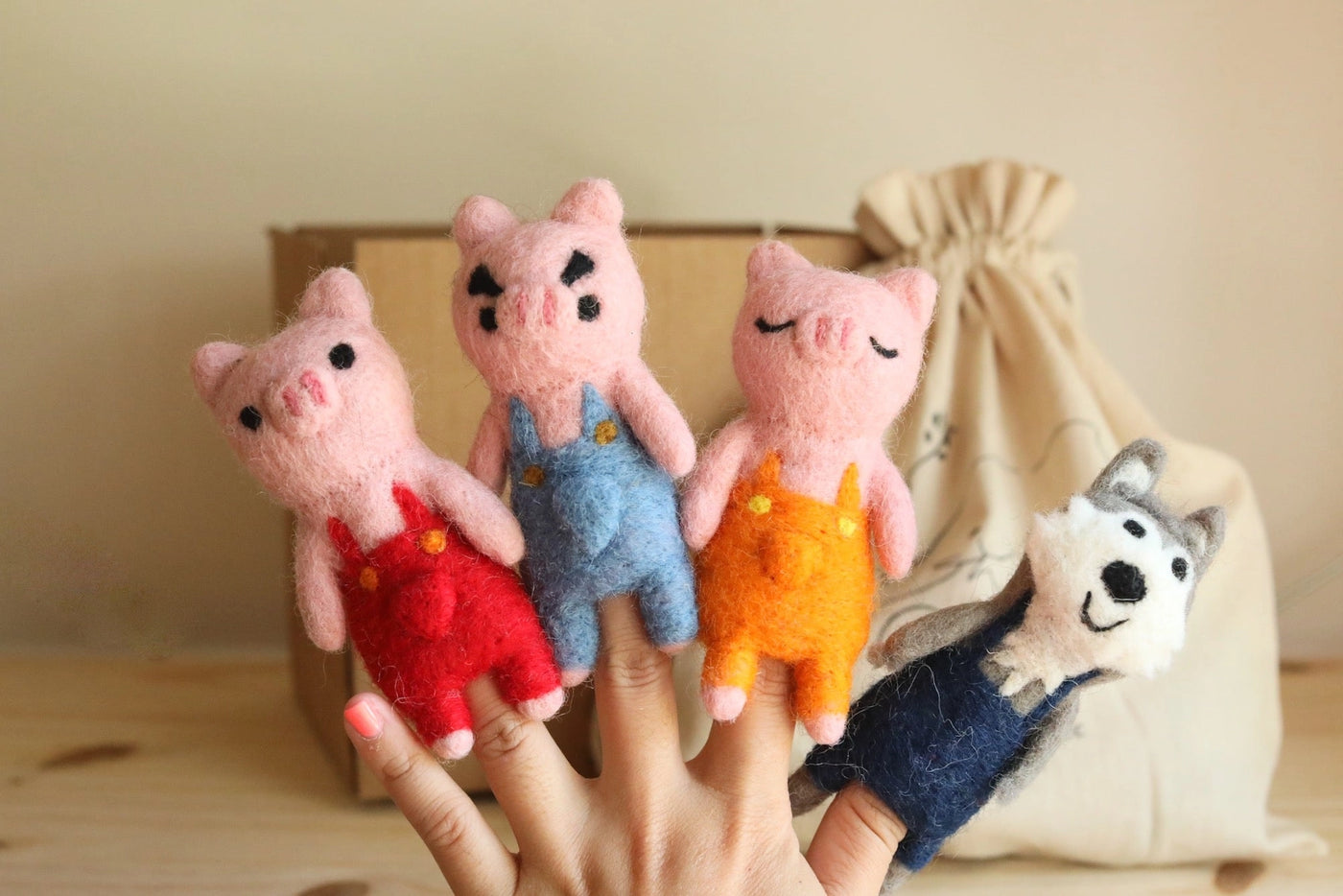 Felt Three Little Pigs & Big Wolf Finger Puppet Set