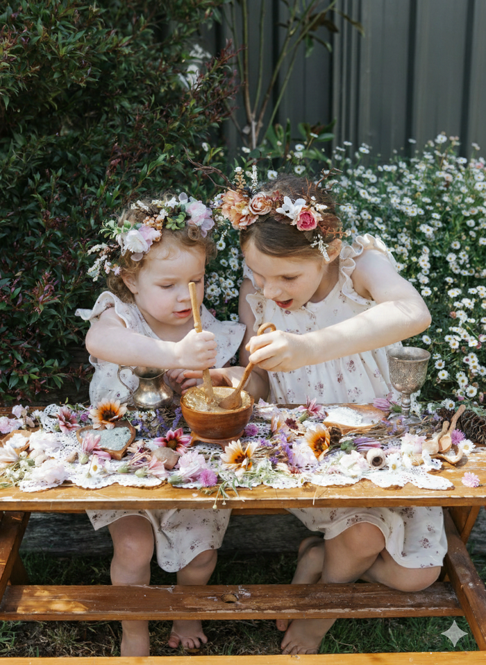 Papoose Wooden Mud Kitchen Scoop