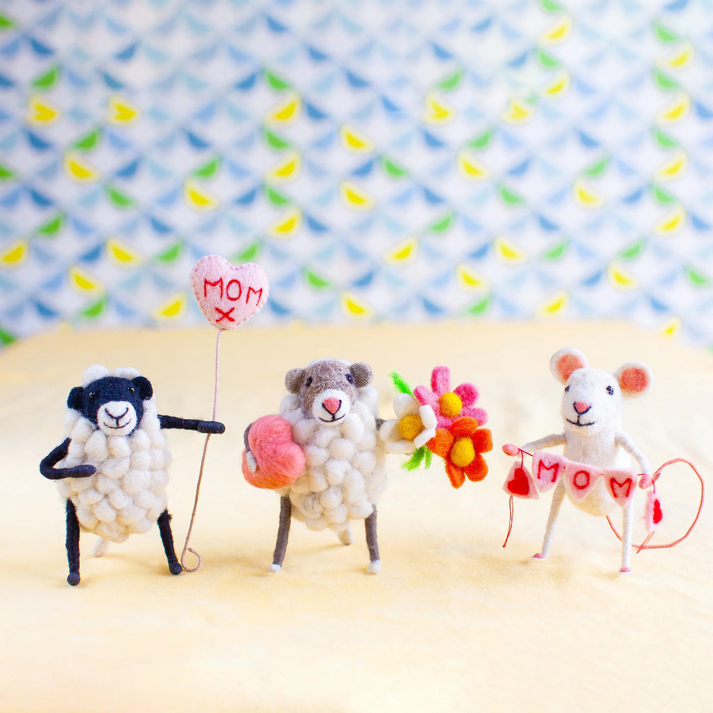 Heart and Flowers Sheep