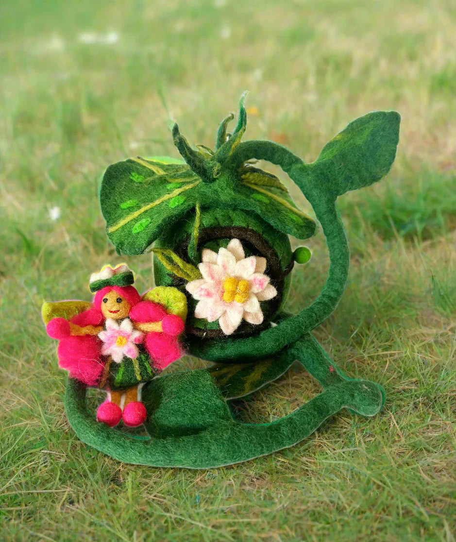 Felt Lily Pod