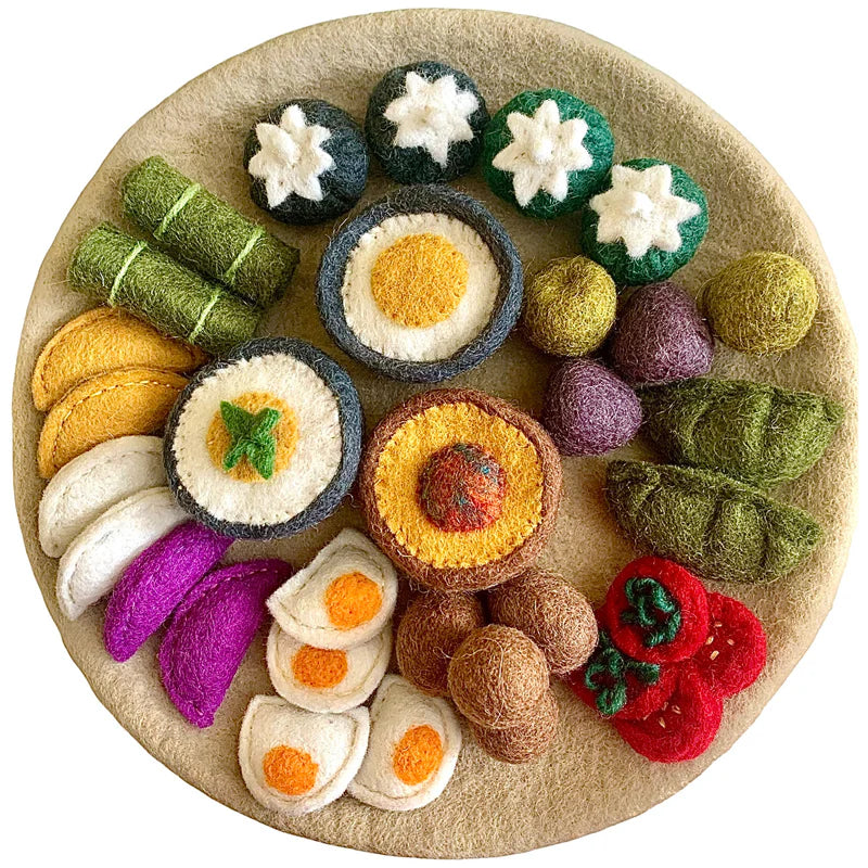 Middle Eastern Mezze, Set of 31 pieces