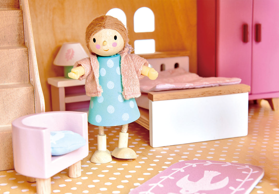 Tender Leaf Doll&