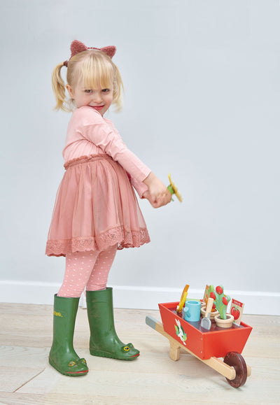 Tender Leaf Garden Wheelbarrow Set