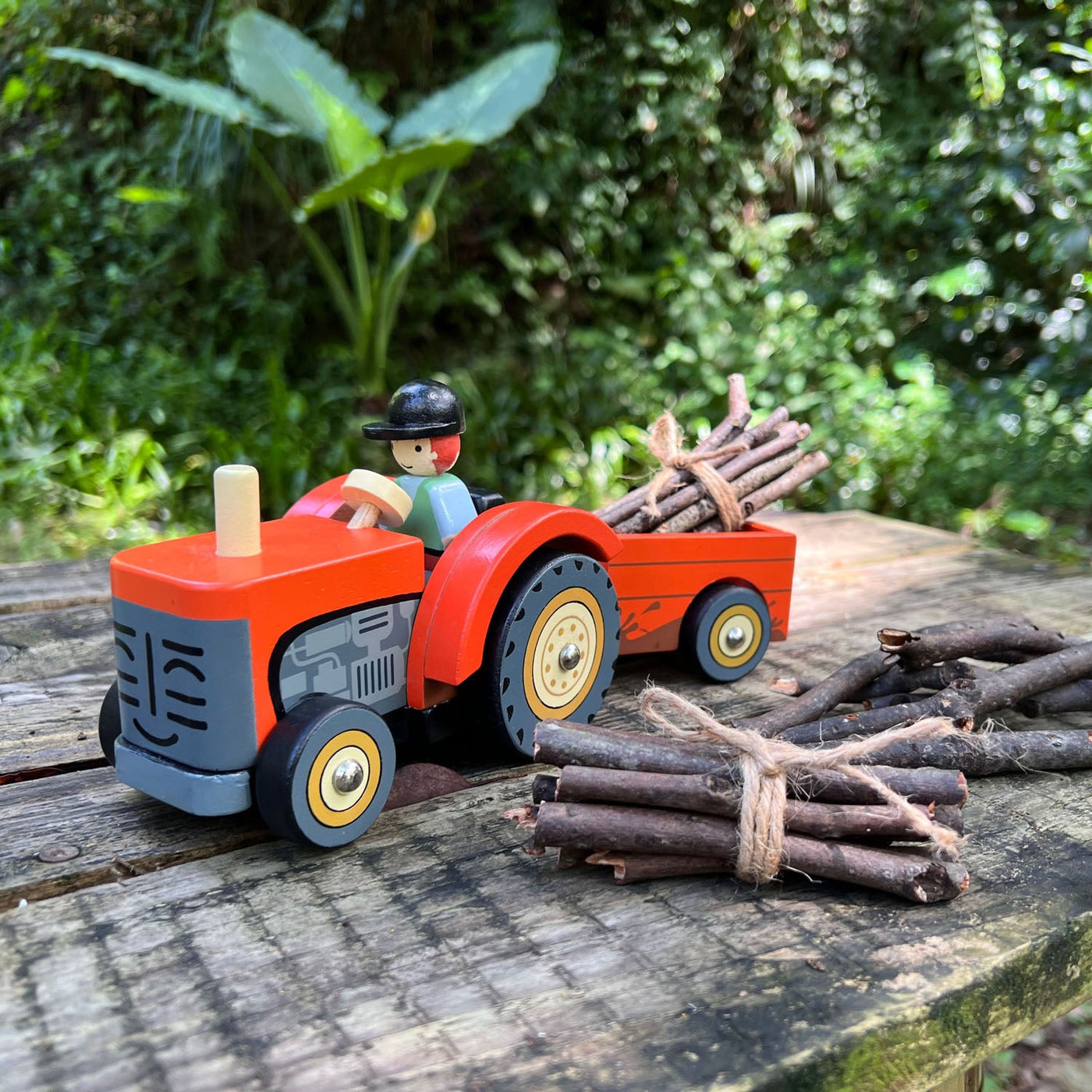 Tender Leaf Farmyard Tractor