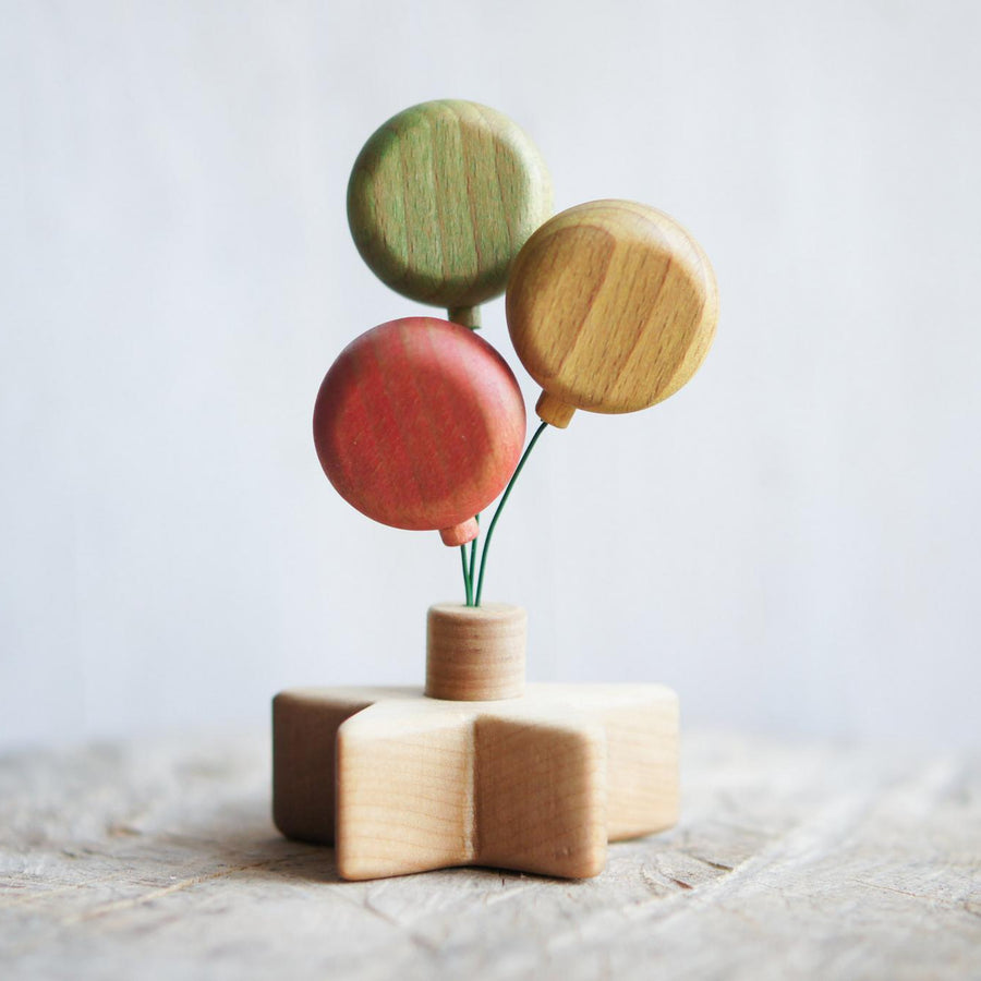 Wooden Balloon Ornament, Green