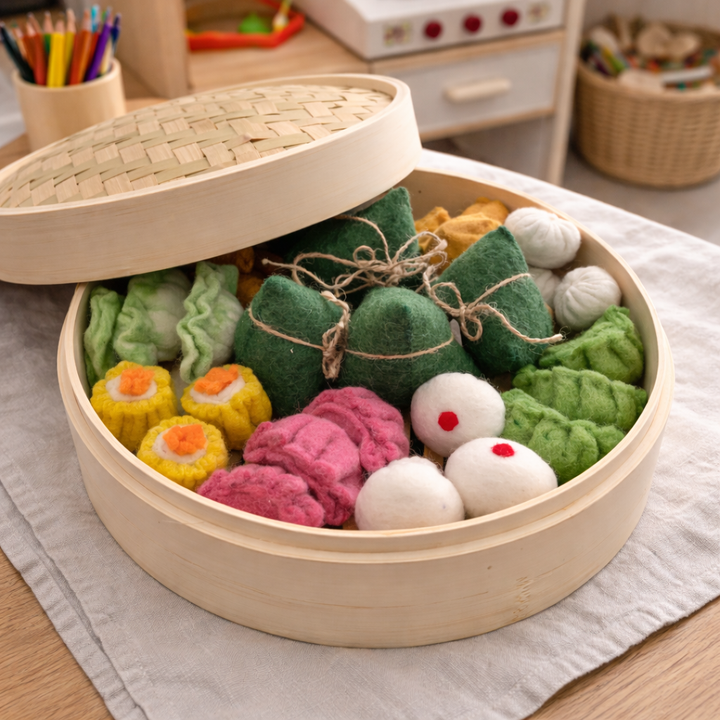 Yum Cha Set in Bamboo Steamer, Set of 31 piecess