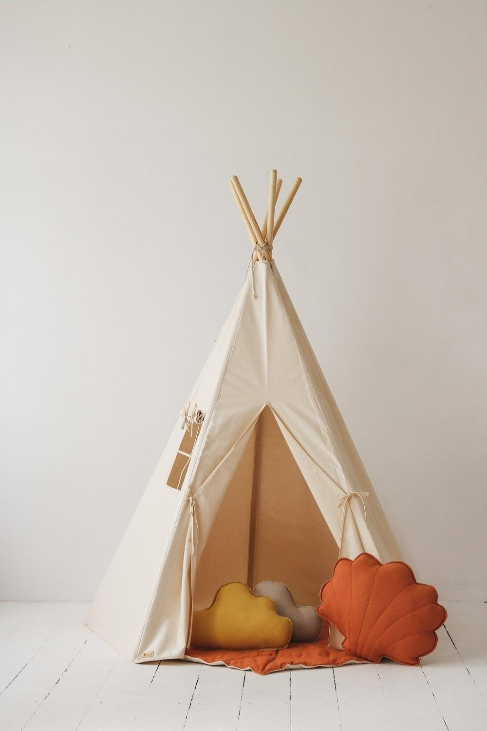 “Beige” Teepee and "Grey Linen" Round Mat Set