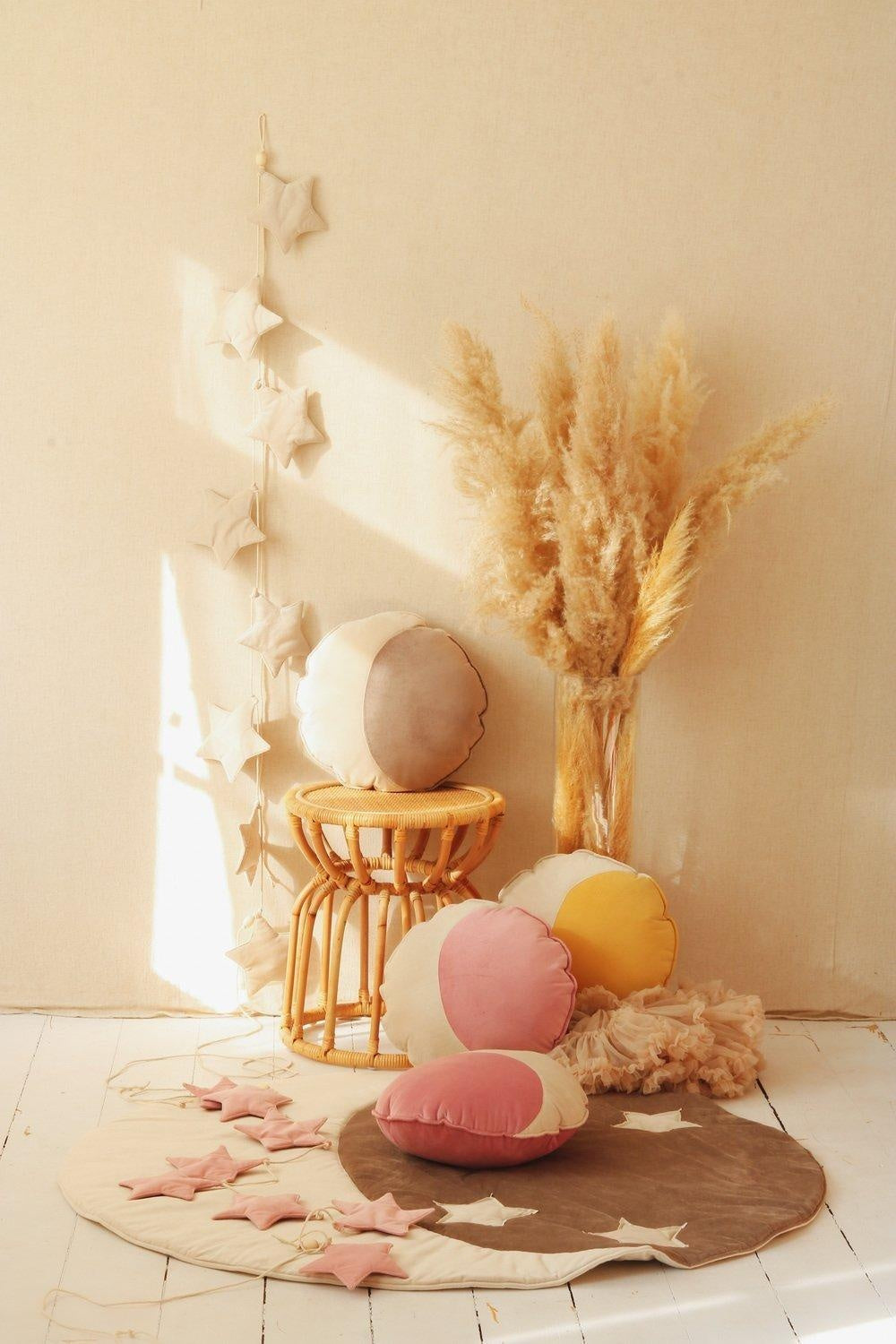 Velvet “Cream Dust” Garland with Stars