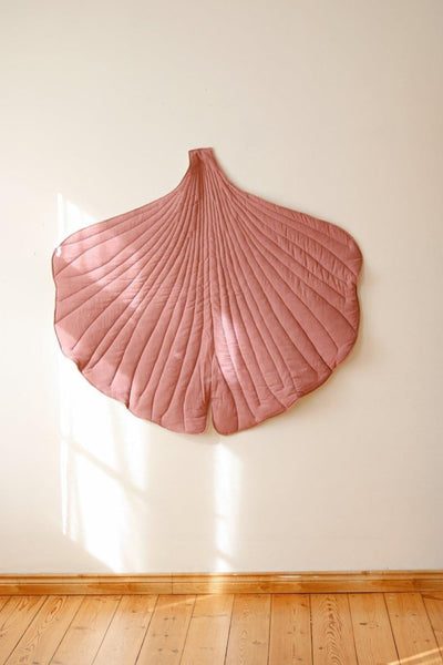 Linen “Dirty Pink” Ginkgo Leaf Mat