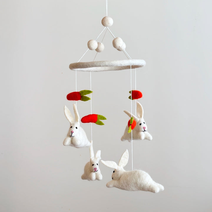Felt Baby Mobile - Bunnies &amp; Carrots