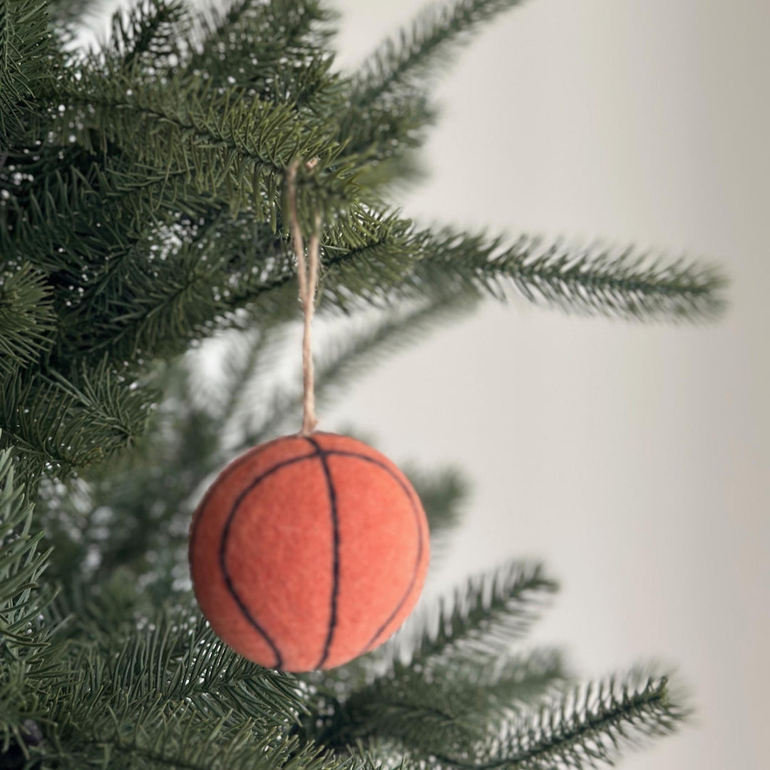 Felt Basketball Ornament – Handmade Wool Sports Christmas Decoration