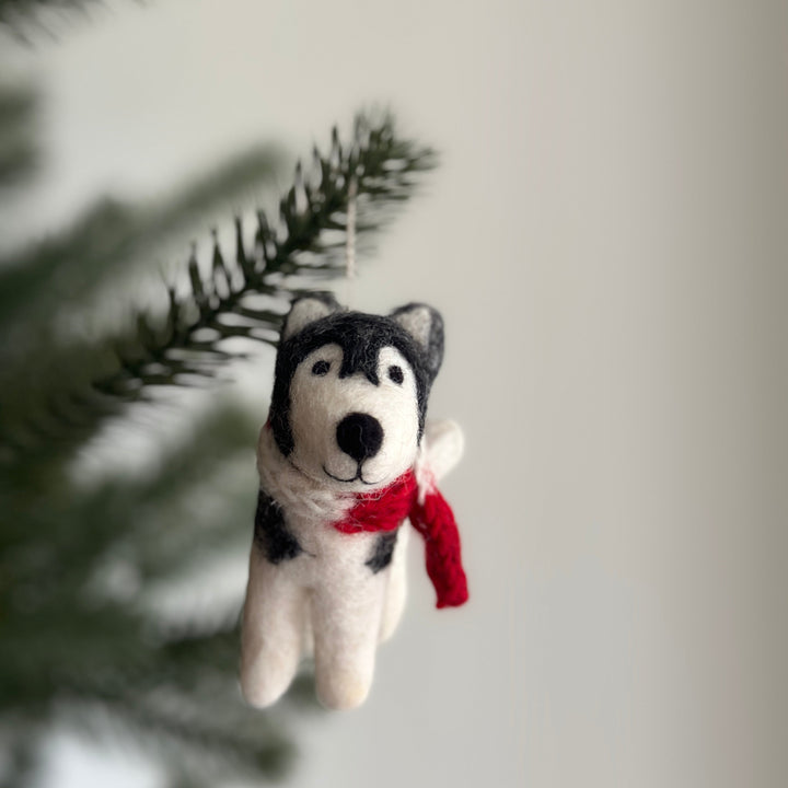 Felt Ornament - Christmas Husky with Red Scarf